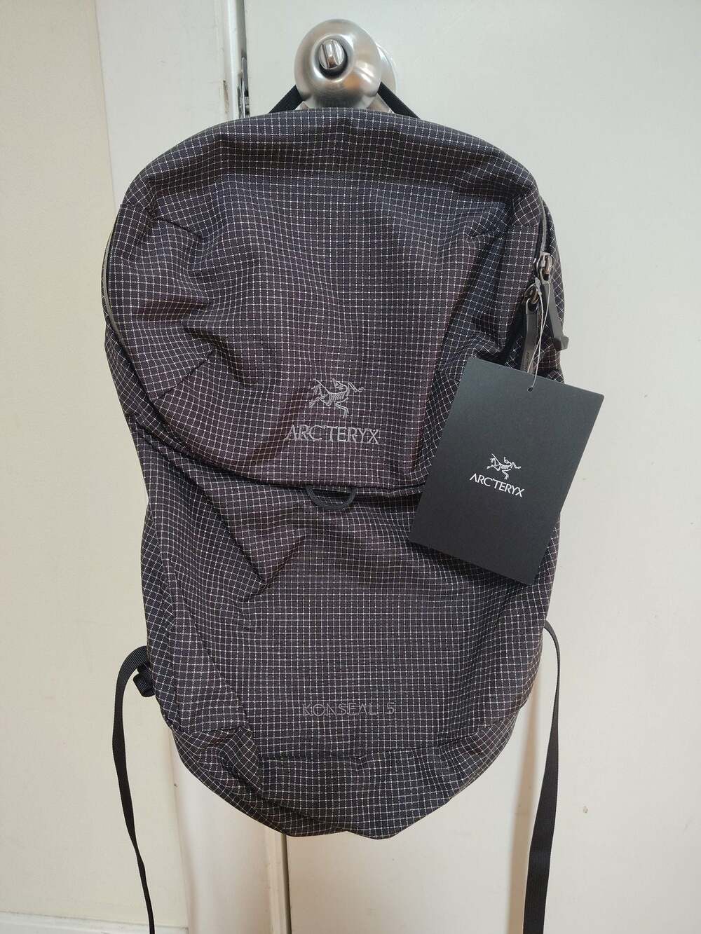 Arc'teryx Konseal 15 Backpack Black Grid